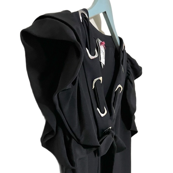 Yoana Baraschi | Silk Ruffled Sleeve with Bow Dark Academia in Black with Metal - Picture 8 of 16